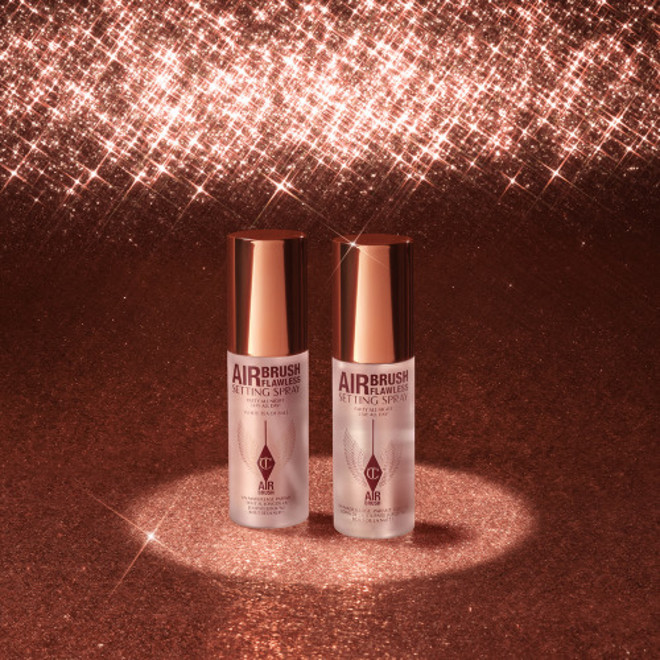 AIRbrush Flawless Setting Spray Kit on sparkle background