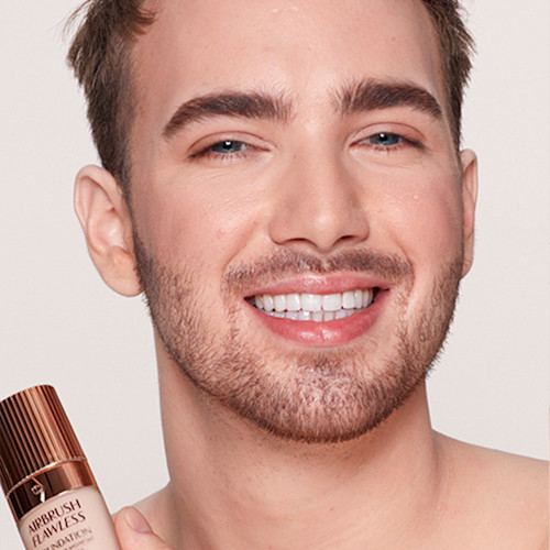 Airbrush Flawless Foundation 2 neutral model Airbrush Flawless Foundation 2 neutral model