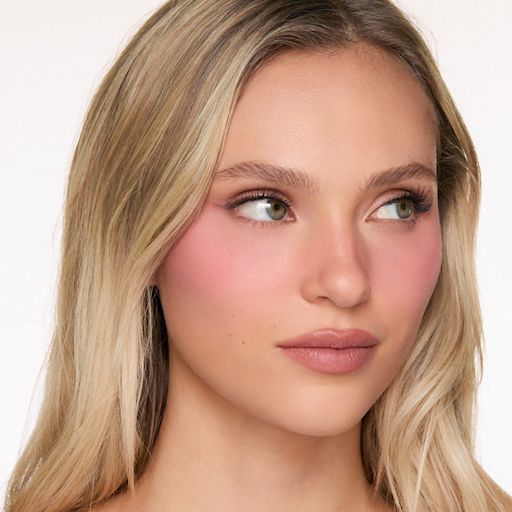 AIRbrush Blush Blur - Loved Up Fair Model AIRbrush Blush Blur - Loved Up Fair Model
