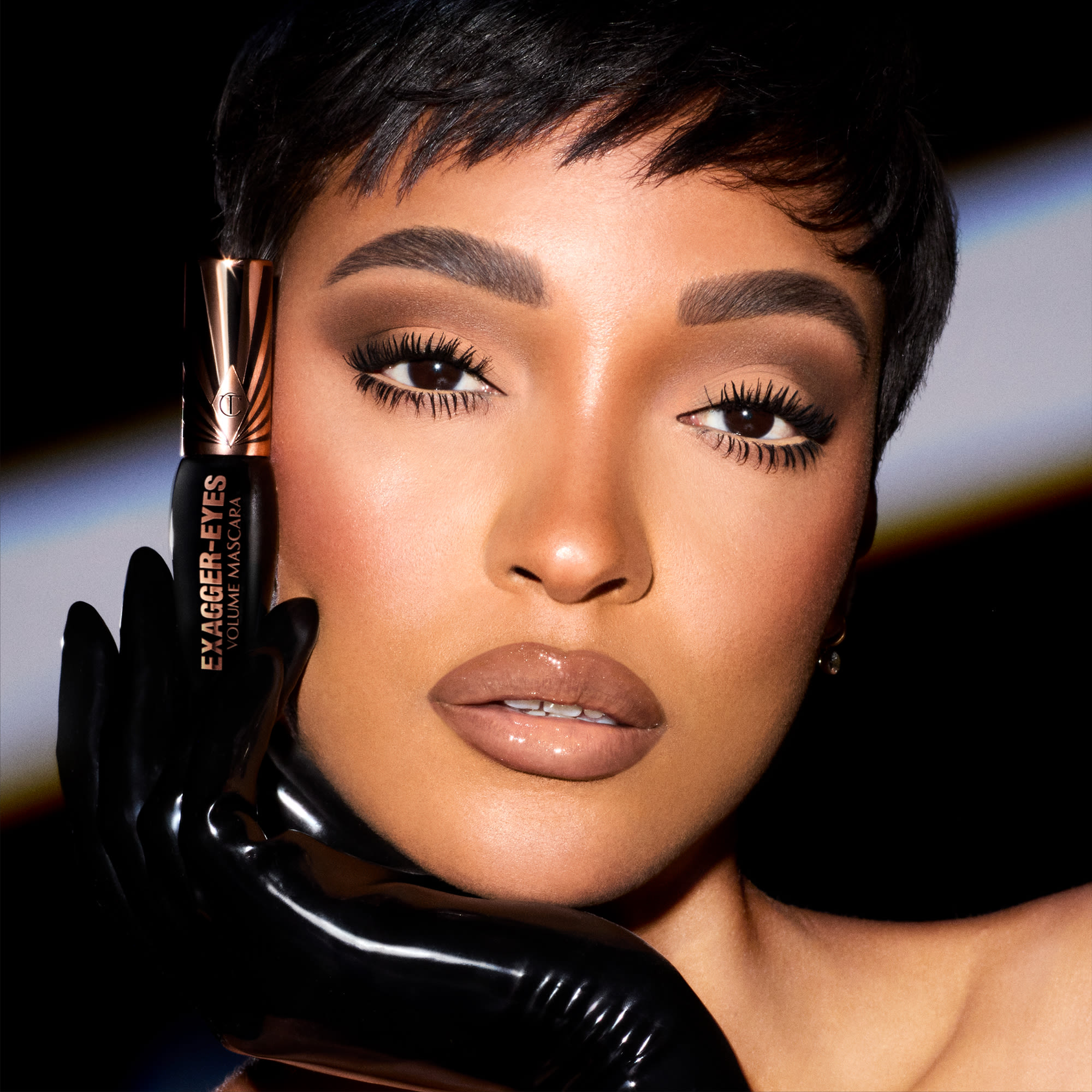Jourdan Dunn Exagger-Eyes Mascara Jourdan Dunn wearing Exagger-Eyes Volume Mascara on bottom lashes