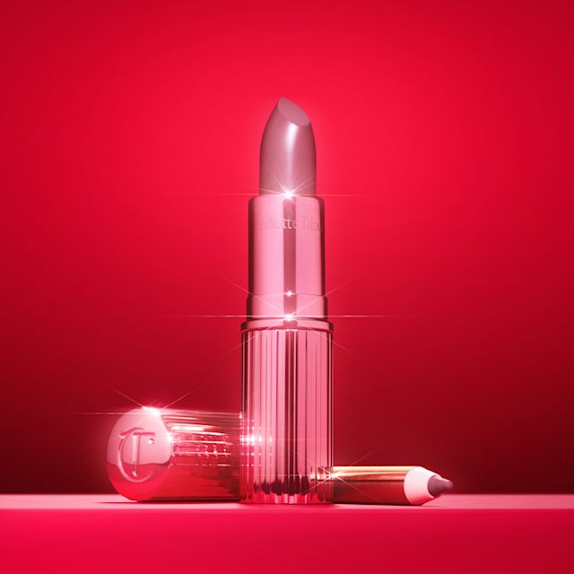 Pink lipstick Pink lipstick to boost your mood