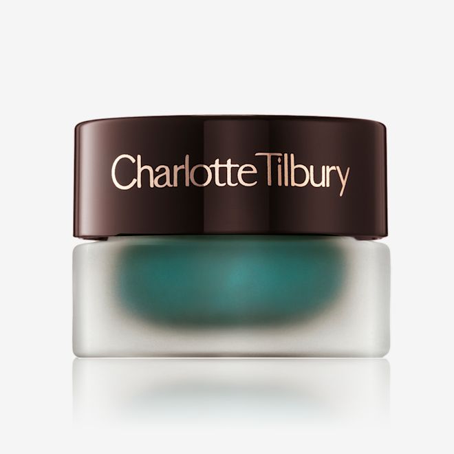 Cleopatra-Lid-On-Packshot Cleopatra-Lid-On-Packshot