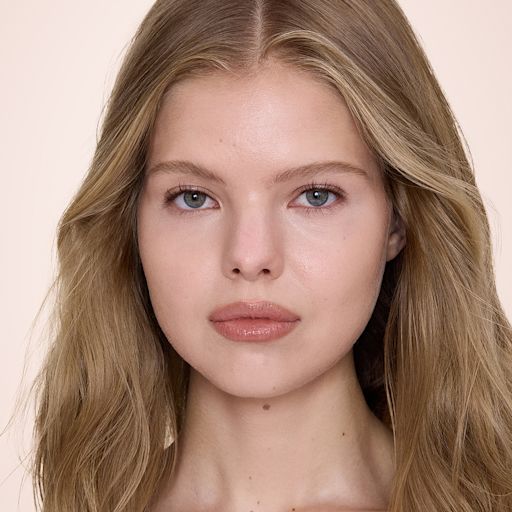 Airbrush Flawless Concealer - 3 fair model Airbrush Flawless Concealer - 3 fair model