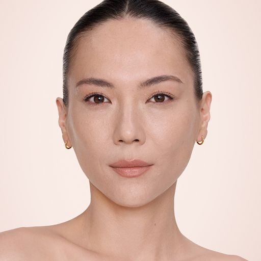 Airbrush Flawless Concealer - 3.5 fair model Airbrush Flawless Concealer - 3.5 fair model