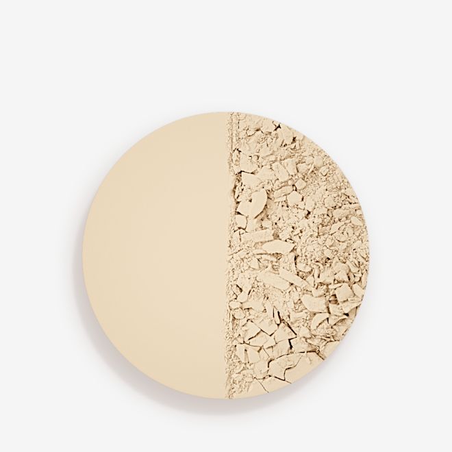 Airbrush Flawless Finish in Shade 1 swatch Swatch of a cream-coloured setting powder compact.