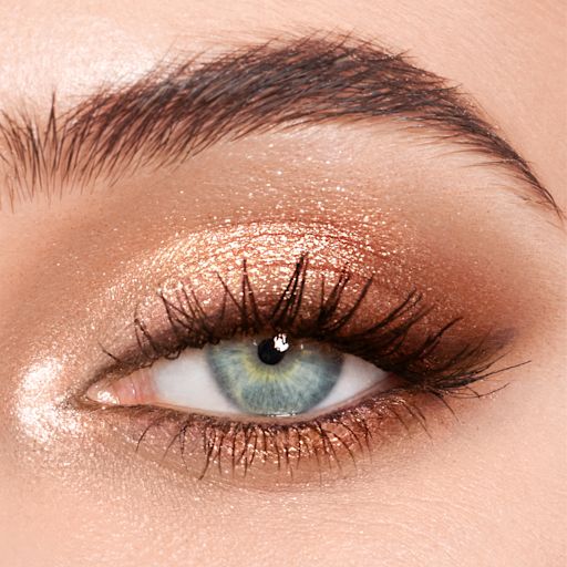 Queen of Luck Luxury Palette on fair skin tone model Queen of Luck Luxury Palette on fair skin tone model