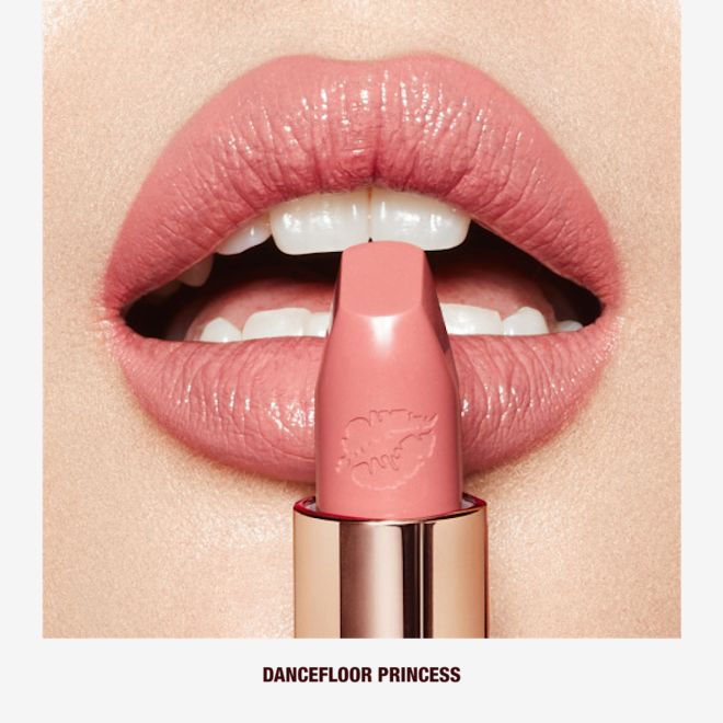 HOT LIPS 2 FOREVER - dancefloor princess HOT LIPS 2 FOREVER - dancefloor princess