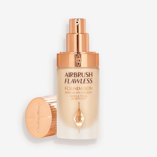 Airbrush Flawless Foundation 3 warm open with lid Packshot Airbrush Flawless Foundation 3 warm open with lid Packshot