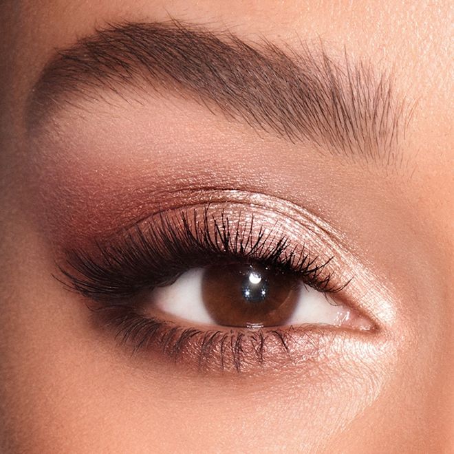 Exagger-Eyes eye close up Spring eyeshadow look using Bigger Brighter Eyes eyeshadow palette in Exagger-Eyes