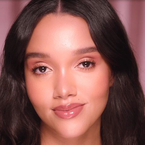 Valentine's Day makeup tutorial featuring Pillow Talk makeup
