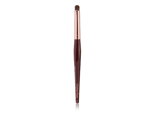 Eye Smudger Brush packshot for blog Charlotte's Eye Smudger Brush is a domed, synthetic brush that's perfect for precise application
