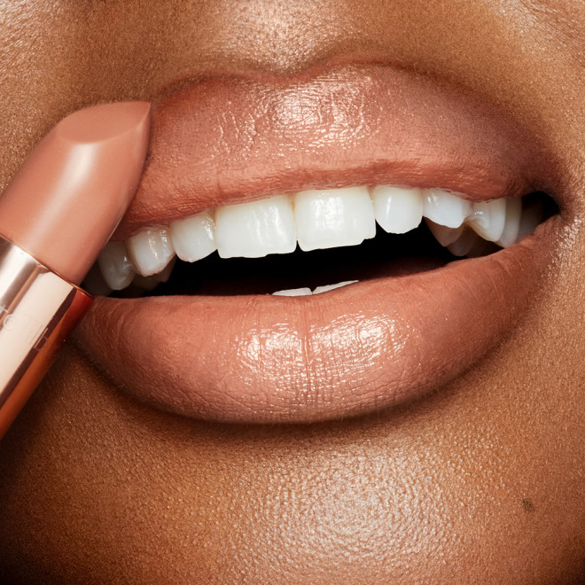 Nude Kate Lipstick Deep Model 