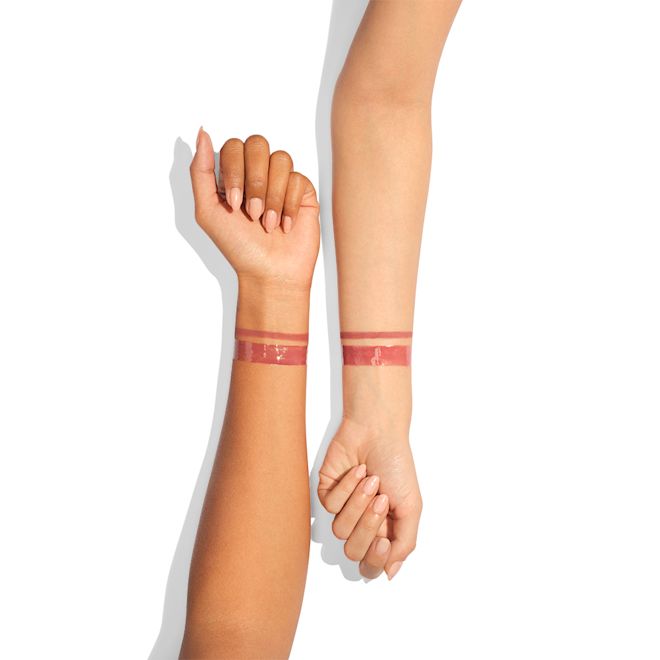 PILLOW TALK MEDIUM LIP CHEAT + COLLAGEN LIP BATH ARM SWATCH PILLOW TALK MEDIUM LIP CHEAT + COLLAGEN LIP BATH ARM SWATCH