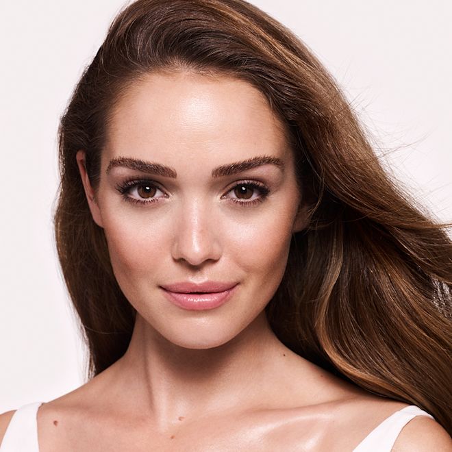 Skincare Model Amber Skincare Model Amber