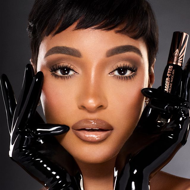 How to apply mascara to bottom lashes Jourdan Dunn wearing Exagger-Eyes Mascara on bottom lashes