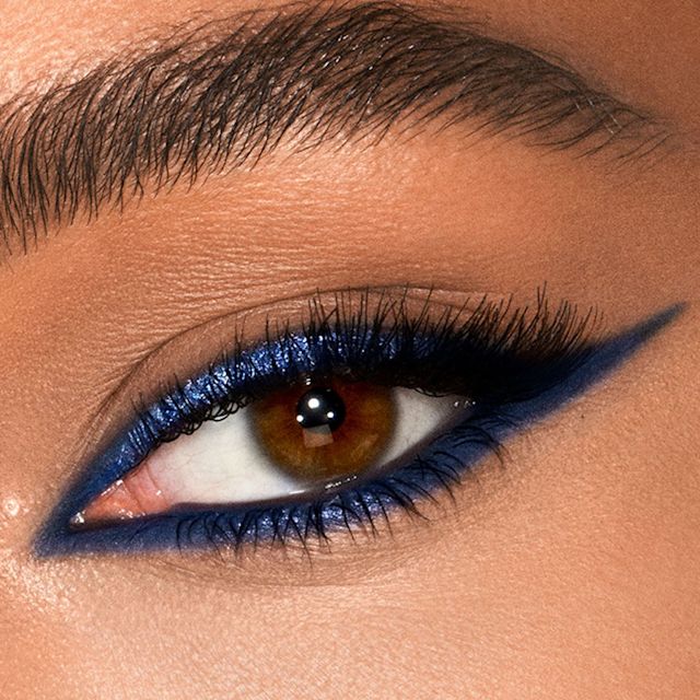Super Blue model eye close up Model wearing Super Blue Eye Colour Magic Liner Duo as a pop of colour eyeliner look