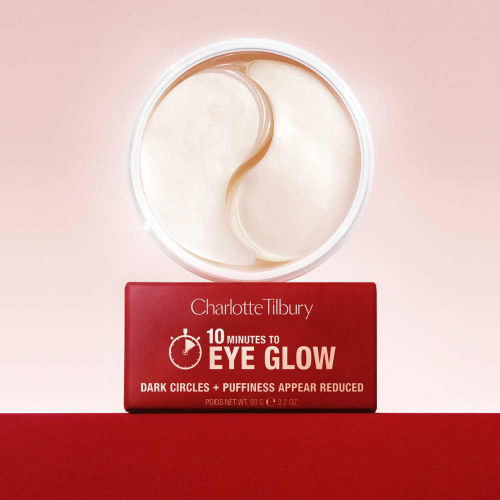 Immediate Eye Revival Patches open Open jar of Immediate Eye Revival Patches ready to apply