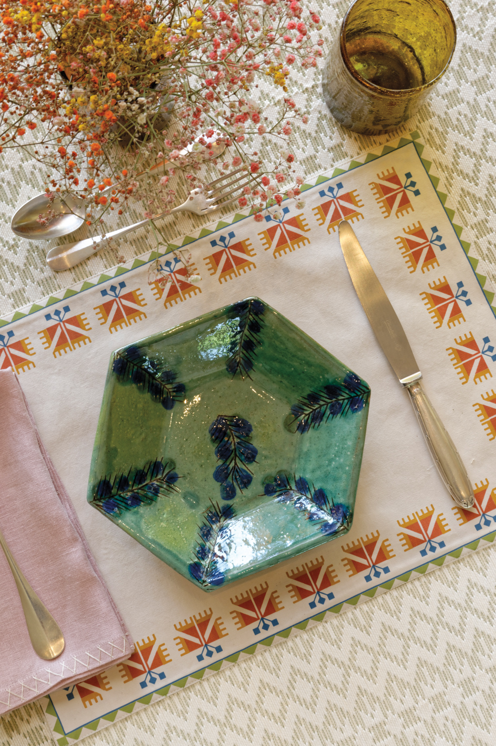 malaika linen table