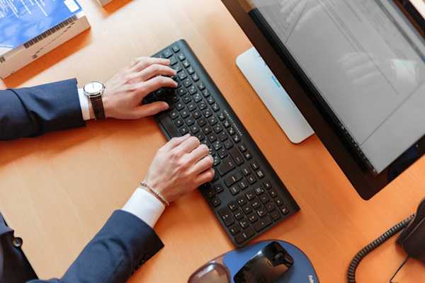 How to Find New Prospects Without Prospecting blog post image