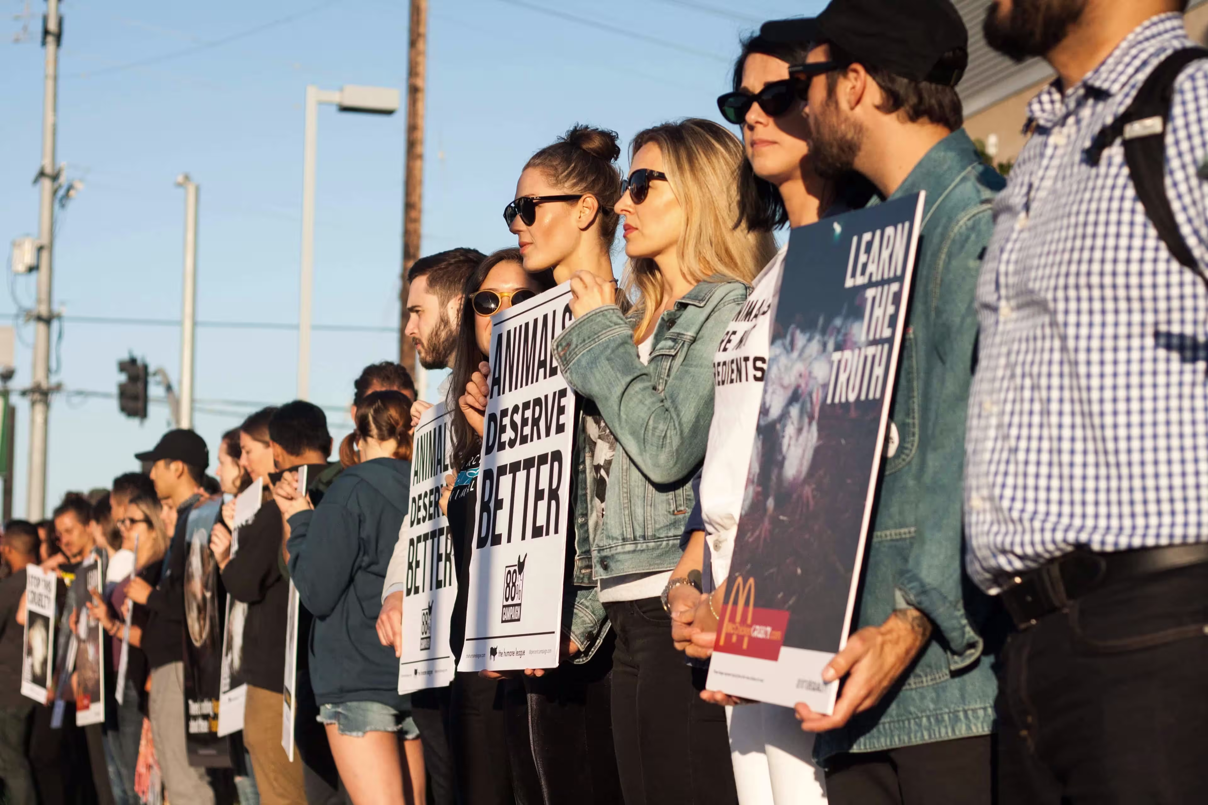 protest-line-mcdonalds-LA-demo-2018