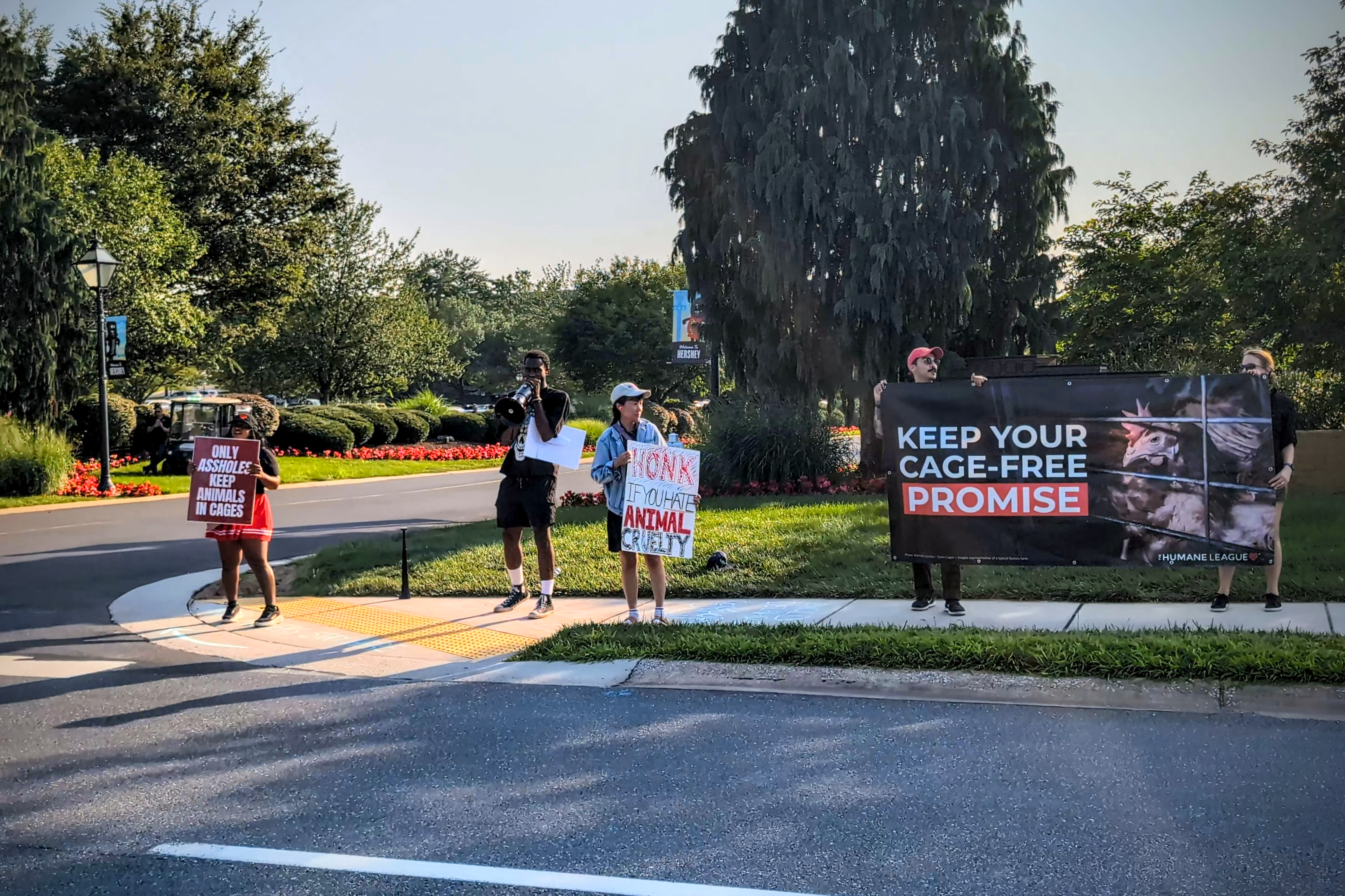 PXL 20250721 222120198 -2 Ahold Delhaize Hershey protest