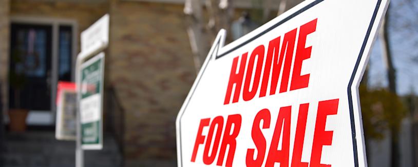 Feature image - Selling your home DAL Home for sale sign on front yard