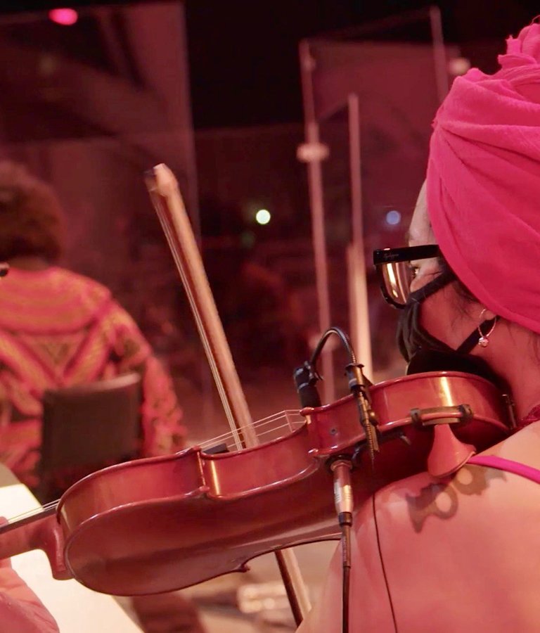 Tylana Renga, violin