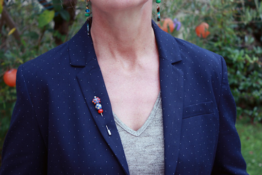 Fibule perles bleues et orange