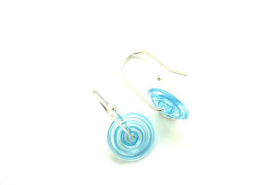 Boucles d'oreilles disque de verre lignes bleu turquoise