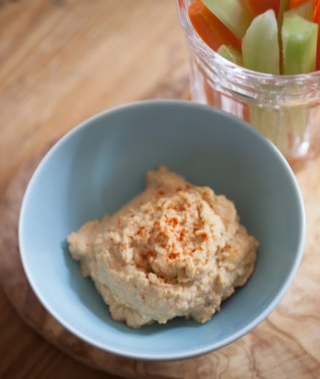 R22 Simple Hummus hero 380:450