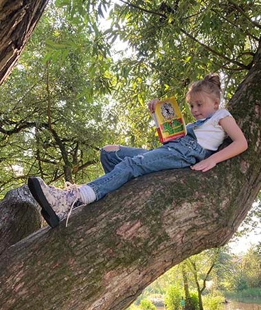 079 DF outdoor reading Hero component edited