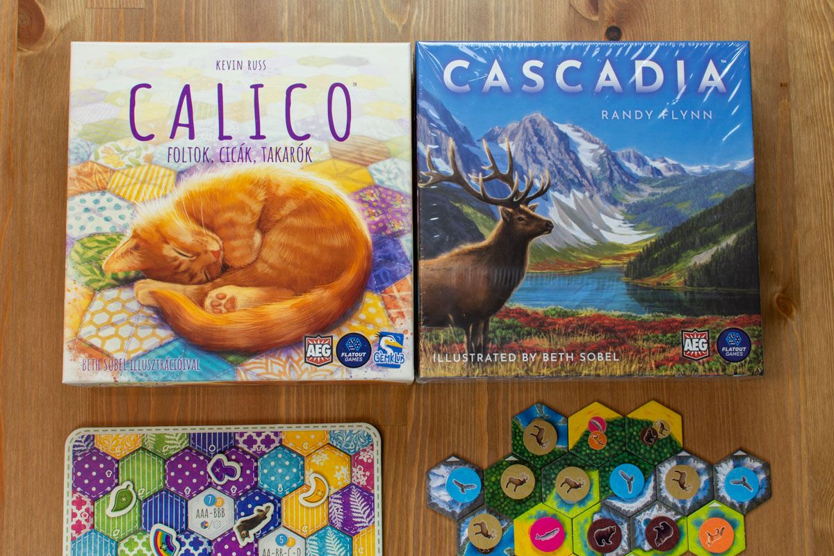 Cascadia és Calico absztrakt stratégiai társasjátékok