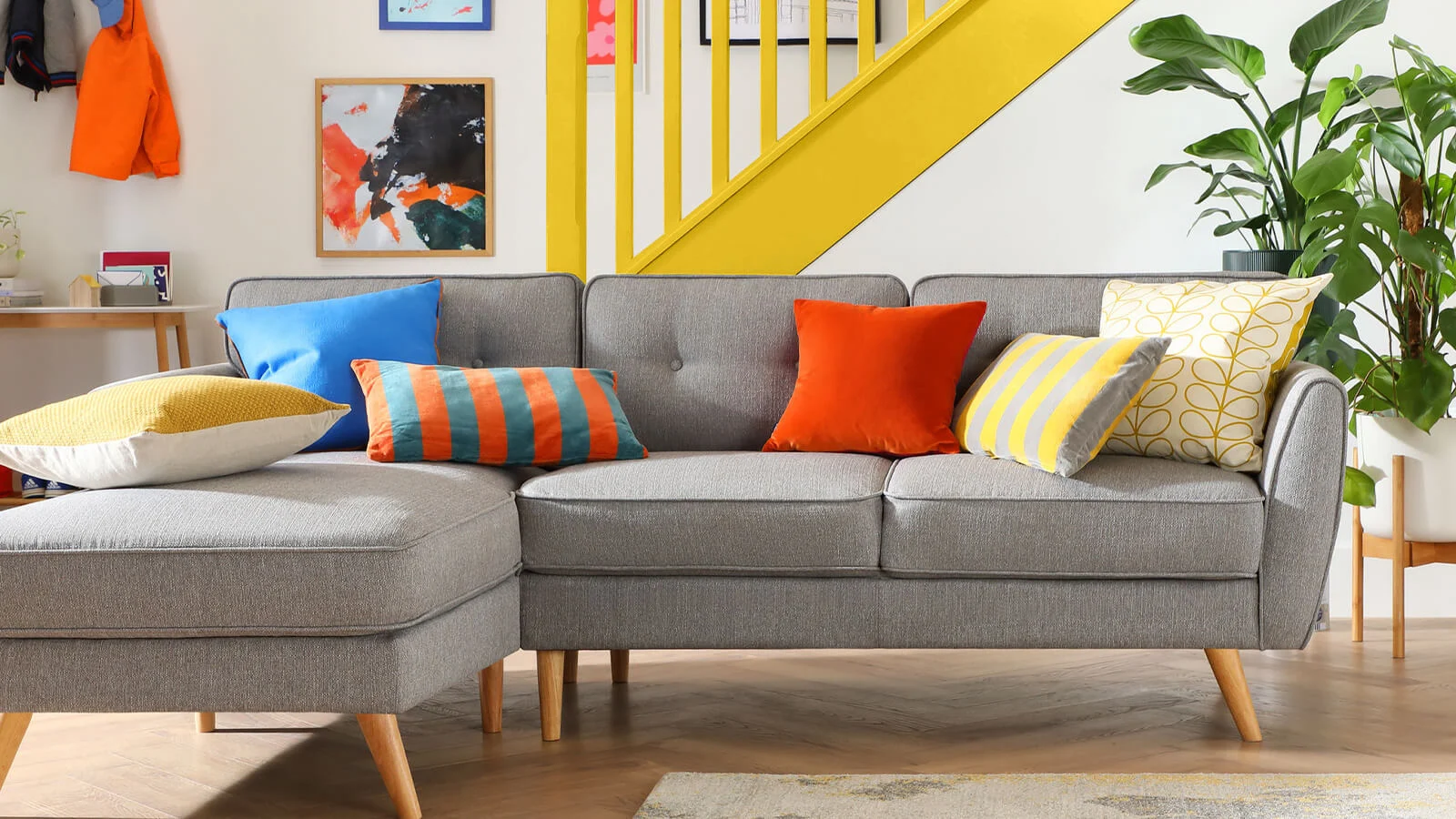 banner-8-chic-ways-to-decorate-with-yellow