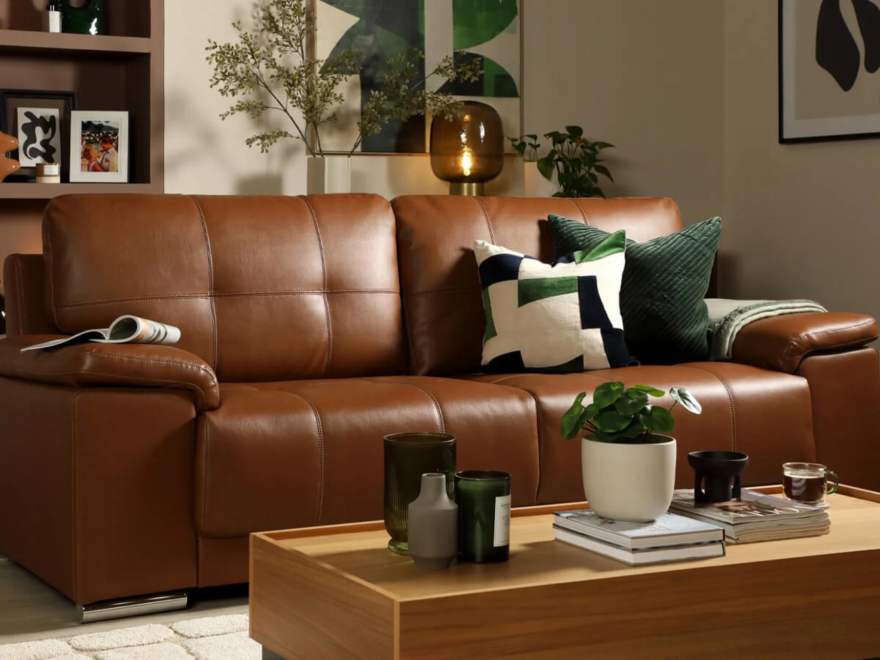 Brown sofas trend: Rich and earthy