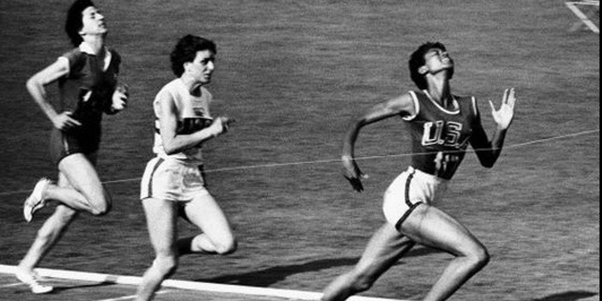 1983 Runner's World - HIND On the Cover: The 1st Women's Running