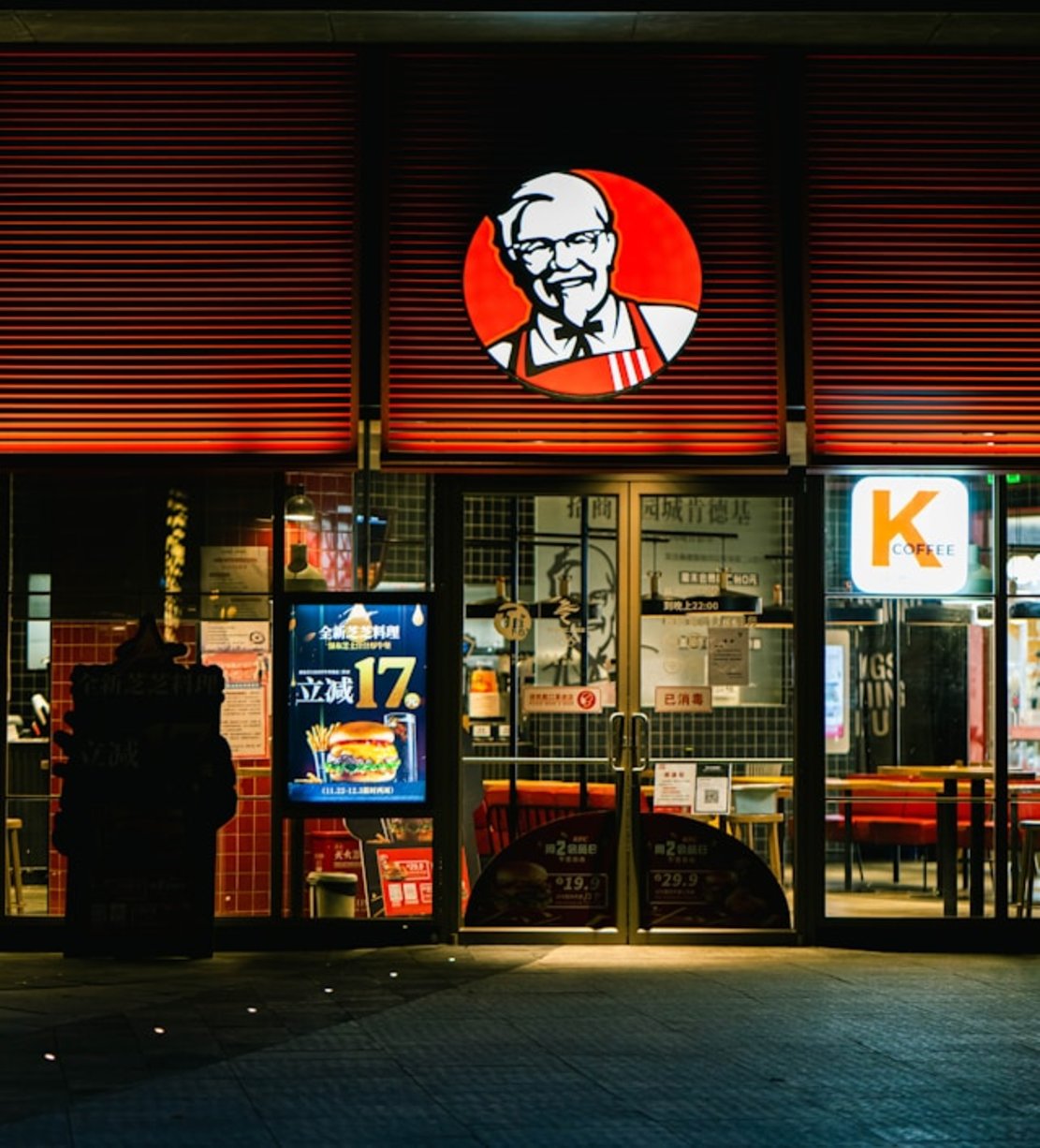 li-lin-UOBK7OZMeMk-unsplash