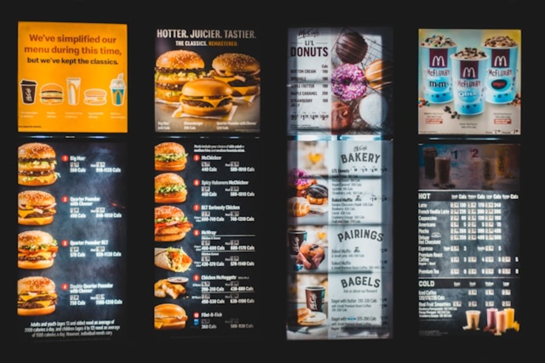 erik-mclean-J0ZD8r ClGg-unsplash