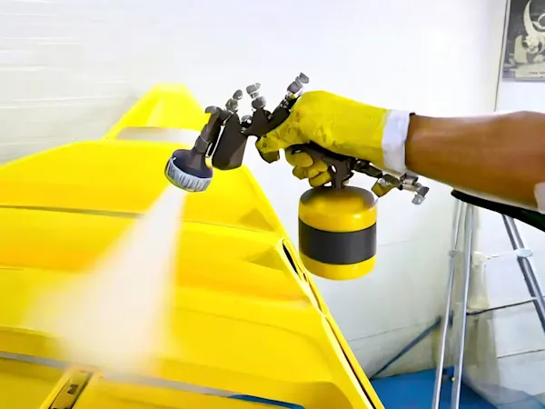 Spray painting an aeroplane wing