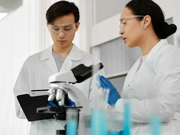Pair of scientists in a lab