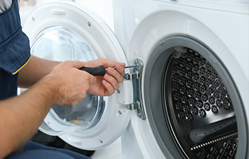 Wie man eine Waschmaschine repariert, die kein Wasser zieht
