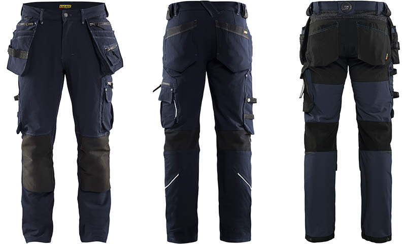 Tre visninger av mørkeblå arbeidsbukser med svarte knær, flere lommer og forsterkninger