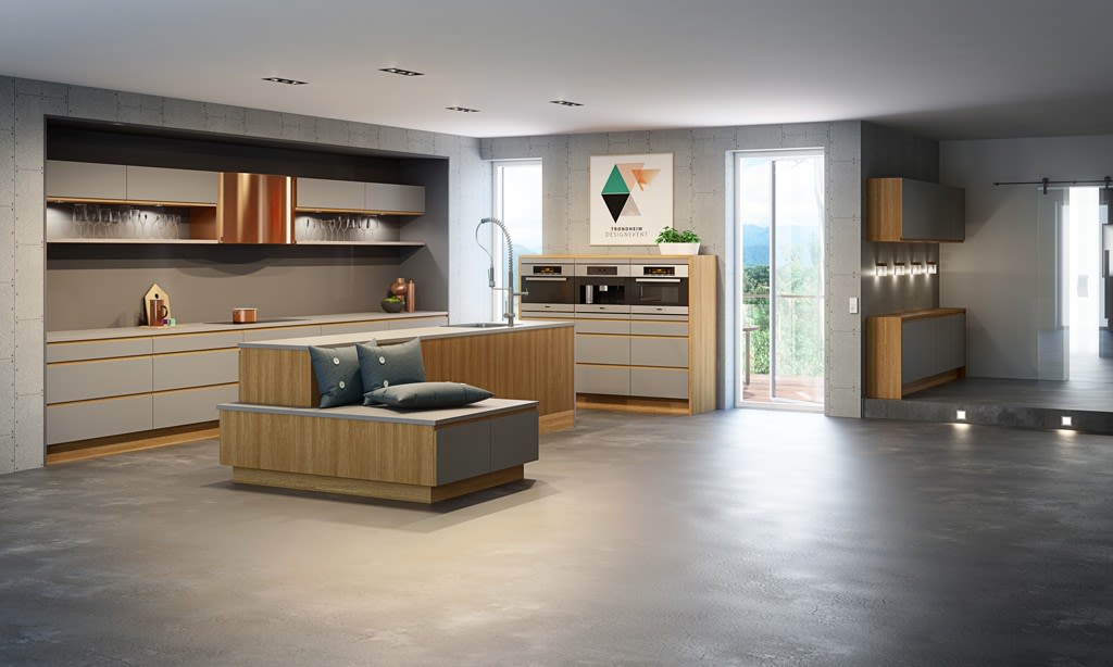 Åpent kjøkken med betonggulv, lysegrå og trepanelfronter, øy med blå puter og glassdør.