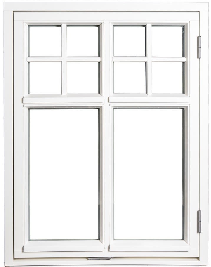 Hvitt tregittervindu med seks små ruter øverst og to store ruter nederst.