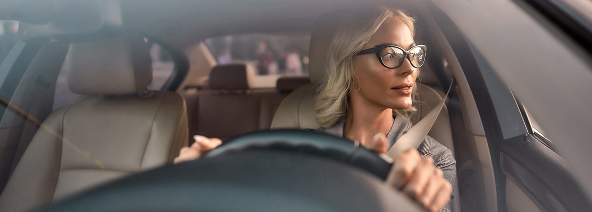 Okulary dla kierowców - czym wyróżniają się okulary do jazdy w nocy? - porady Qarsona