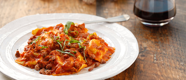 Recipes - Spinach & Ricotta Ravioli with Meat Lovers Sauce - Giovanni Rana