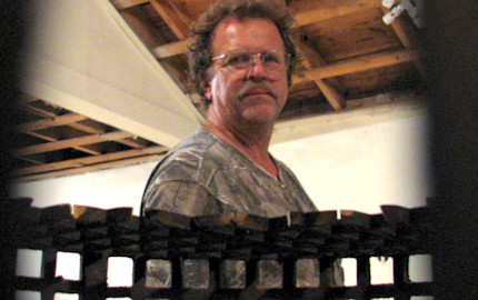 Artist Photo: Hank Waddell