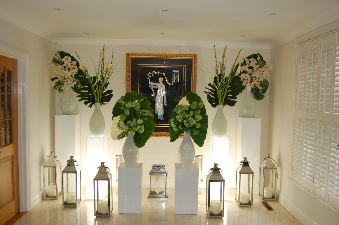 grand-lobby-vases