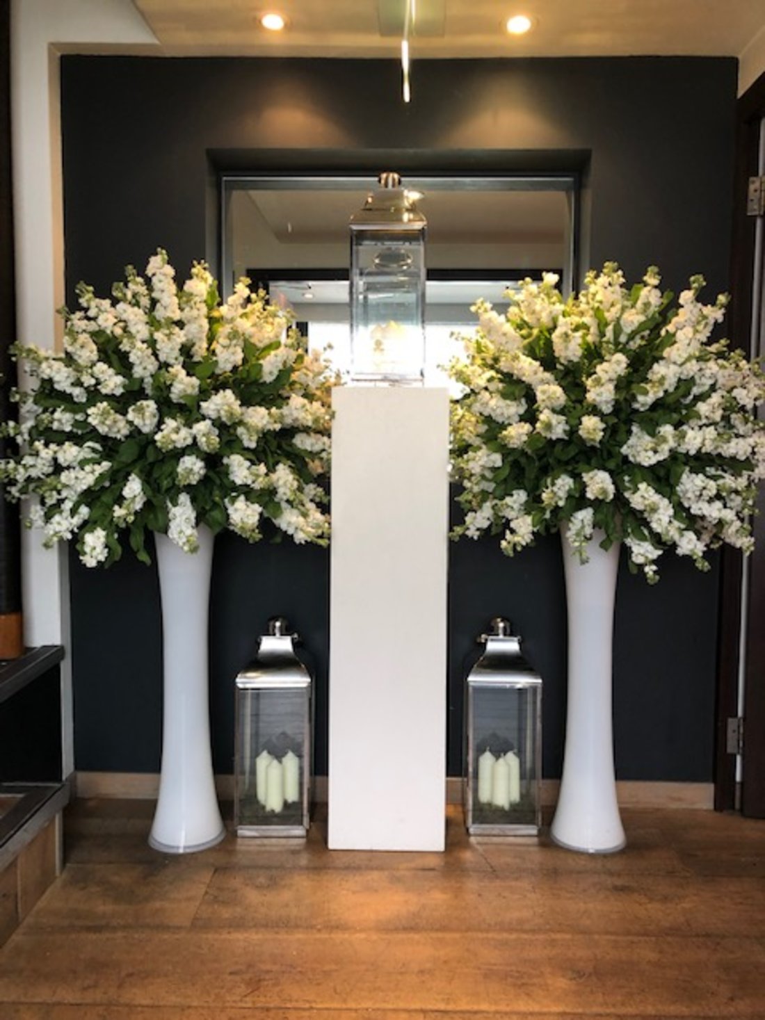 white-flowers-stocks-entrance