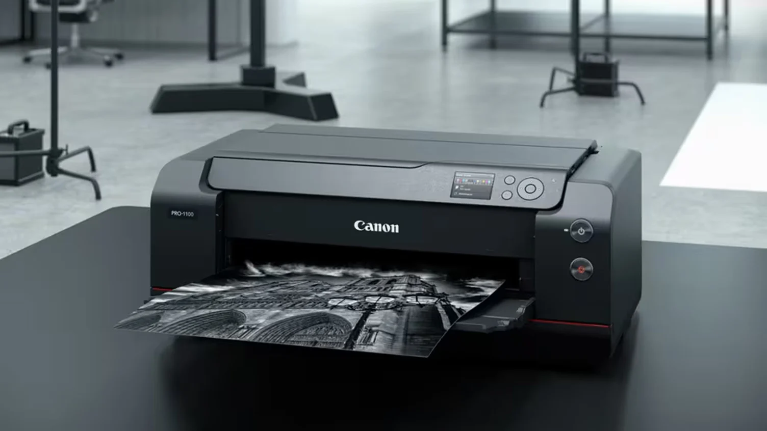 Canon est une marque leader mondial dans le domaine des technologies d’image. Des appareils photo et objectifs avancés aux imprimantes haut de gamme et solutions professionnelles, Canon est synonyme d’innovation, de qualité et de fiabilité. Avec des produits qui inspirent aussi bien les professionnels que les consommateurs, Canon aide à capturer des moments, raconter des histoires et donner vie aux idées.