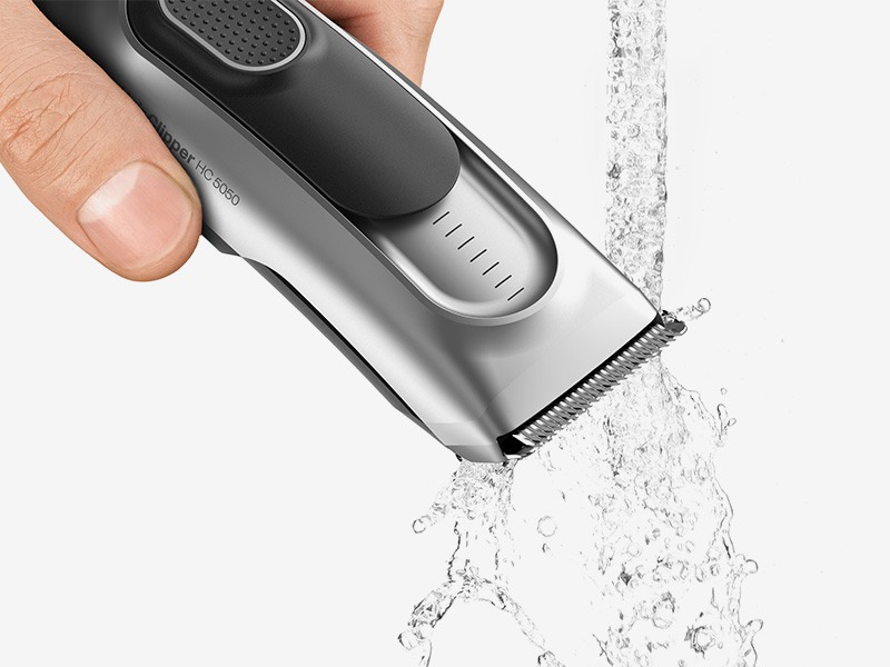 Braun haartrimmer onder de kraan